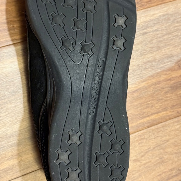 Lands End Slip on Shoes- Size 8- LIKE NEW - Picture 7 of 7